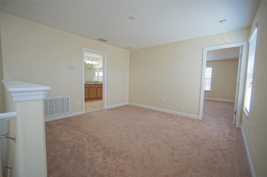 Building Photo - 2822 Lantern Hill Ave