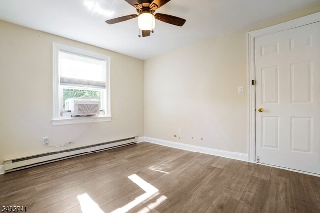 Building Photo - 42 N 21st St