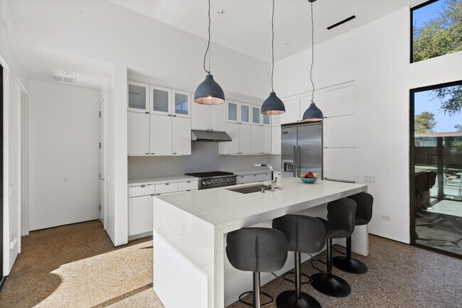 Building Photo - 4156 S Better Dr