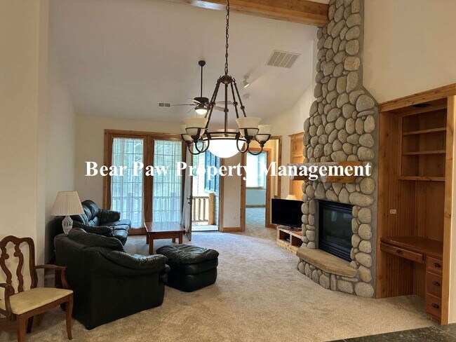 Building Photo - Charming 2-Bed, 2-Bath Condo Retreat in North Evergreen!