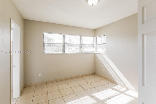 Building Photo - 275 NW 194th Terrace