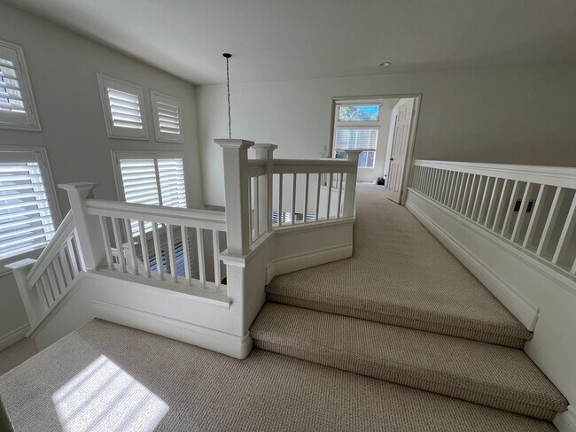 Building Photo - Beautifully Remodeled Poway Home