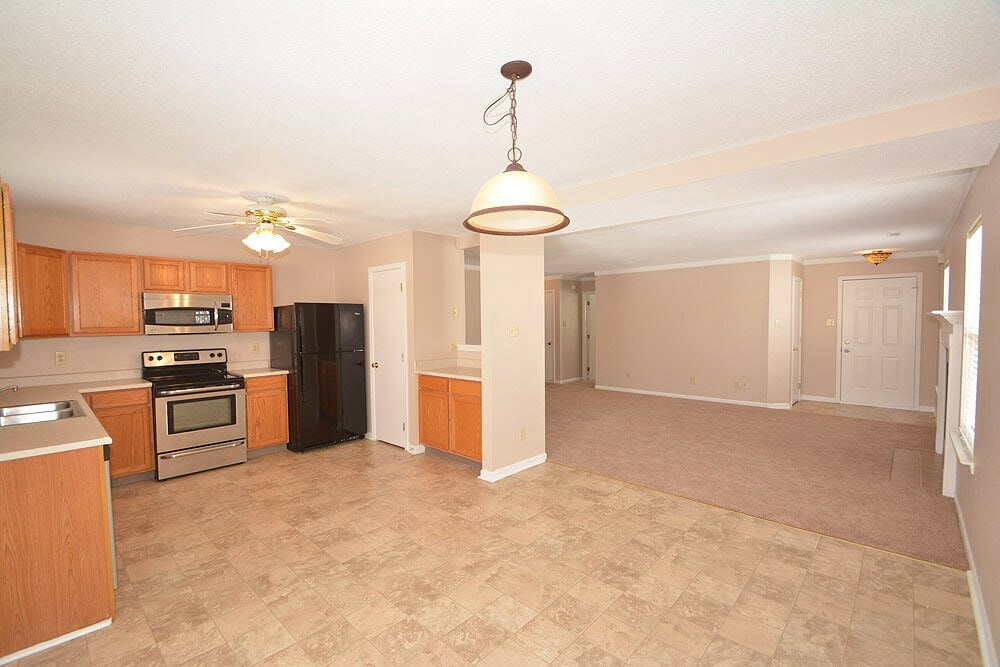 Building Photo - 7756 Mistflower Ln