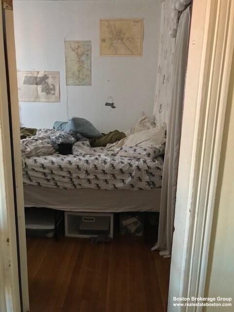 Building Photo - 26 Symphony Rd