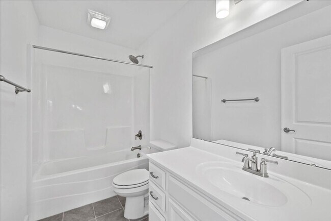 Building Photo - Spacious Home in Westhill Community - Rent...