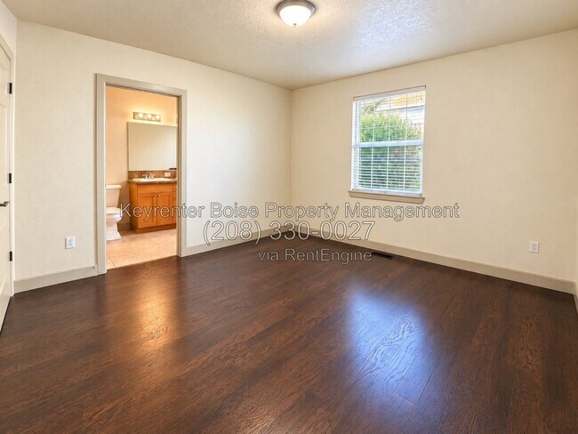 Building Photo - 1262 E Winding Creek Dr