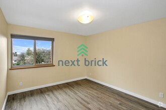 Building Photo - Spacious 2-Bedroom, 1-Bathroom Stylish Hom...