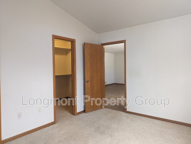 Building Photo - 388 Cardinal Ave