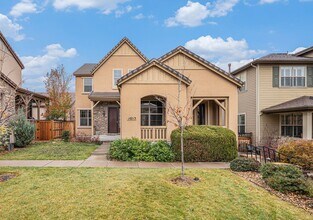 Building Photo - Spacious 4 bedroom 4 bathroom home in the heart of Lone Tree!