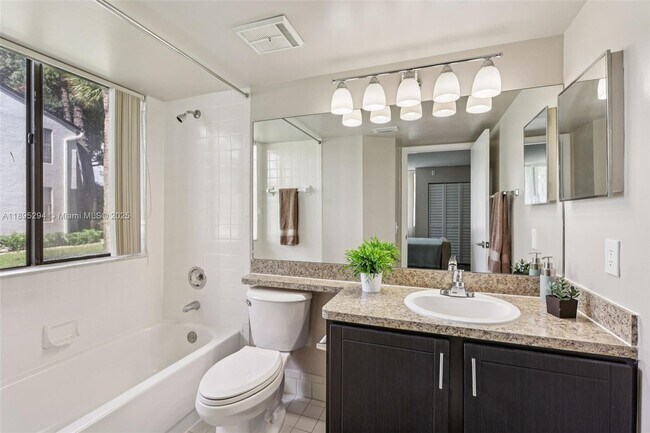 Building Photo - 4303 W Atlantic Blvd