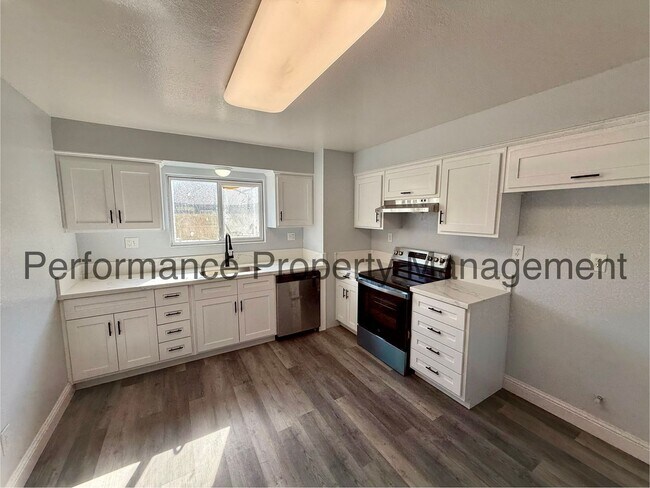 Building Photo - 1108 McDonald Way