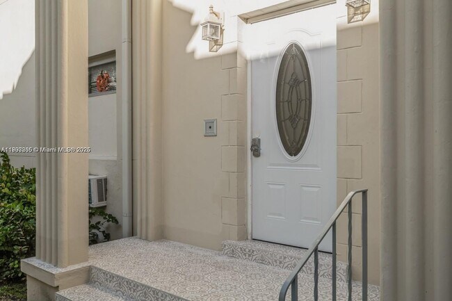 Building Photo - 23 Phoenetia Ave