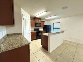 Building Photo - 5673 Elsinore Way