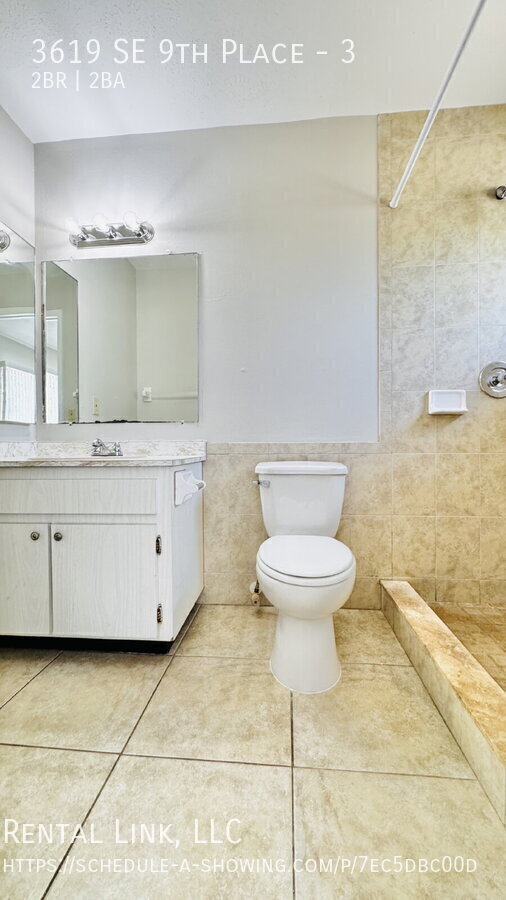 Building Photo - 3619 SE 9th Pl