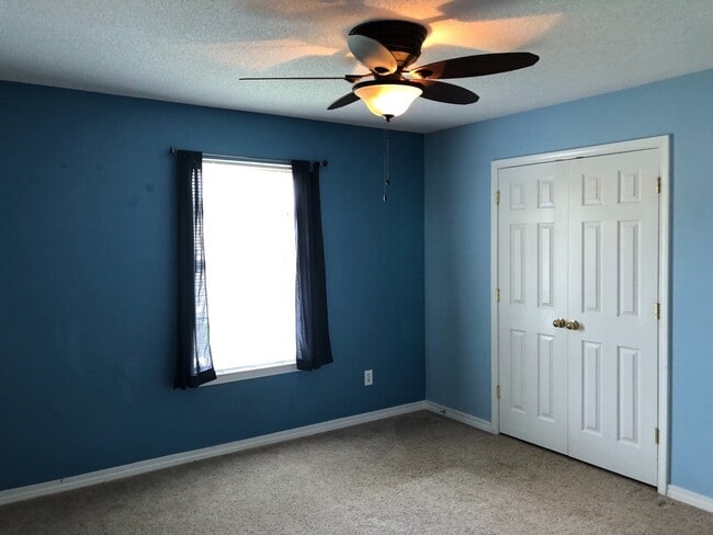 Building Photo - Gulf Breeze - Grand Ridge - 4 bedroom, 2.5...