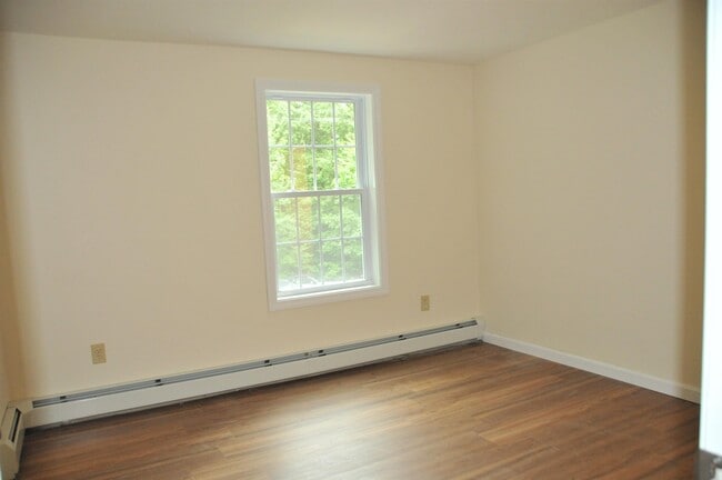 Building Photo - 115 High Rock Rd