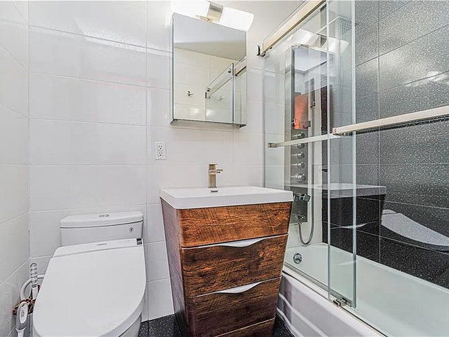 Building Photo - 458 Neptune Ave