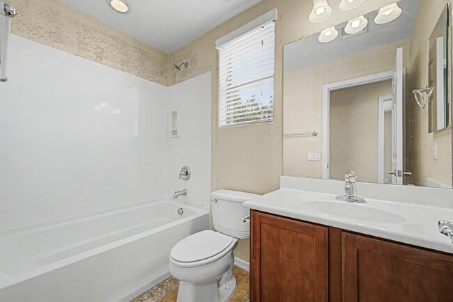 Building Photo - 26616 N Babbling Brook Dr