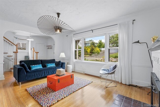 Building Photo - 46 Kane Ave