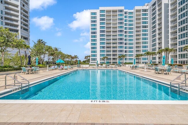Building Photo - 1620 S Ocean Blvd