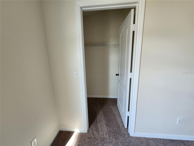 Building Photo - 1540 Whitewater Falls Dr