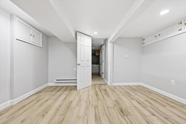 Building Photo - 85 Stuyvesant Ave