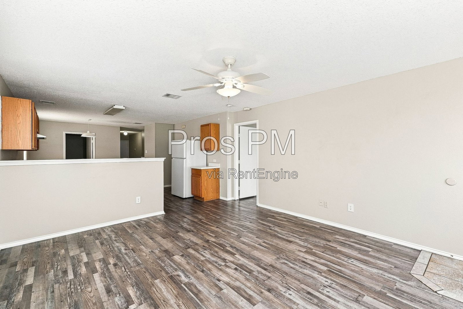 Building Photo - 5013 Waterford Dr