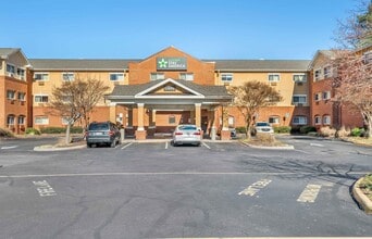 Building Photo - Furnished Studio-Chesapeake - Churchland Blvd.