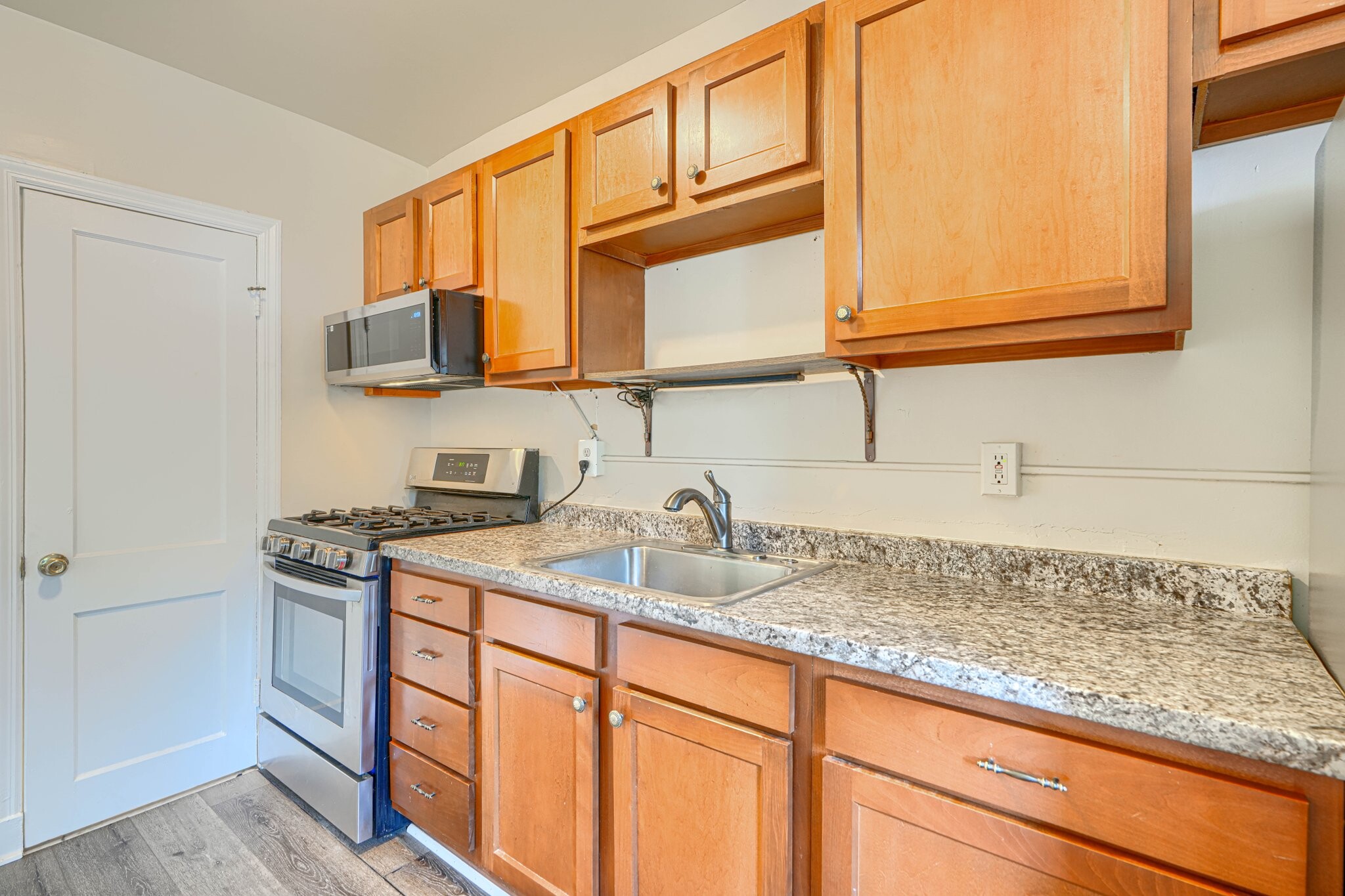 Building Photo - 4041 Wilkens Ave