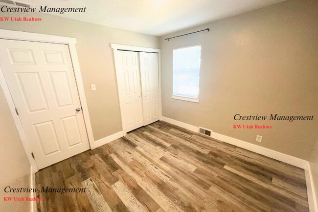 Building Photo - Claybourne Duplex