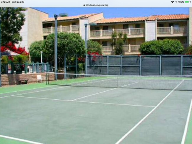 Building Photo - 135 S Sierra Ave