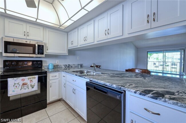 Building Photo - 17456 Overhill Dr