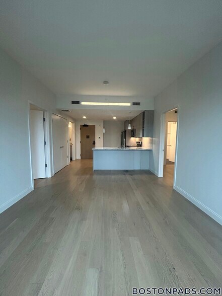 Building Photo - 55 Brighton Ave