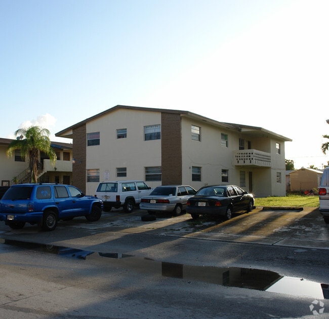 Building Photo - 3730 SW 59 Ave Davie FL, FL 33314