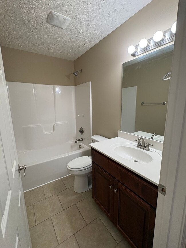 Building Photo - 379 Hendrixson Dr