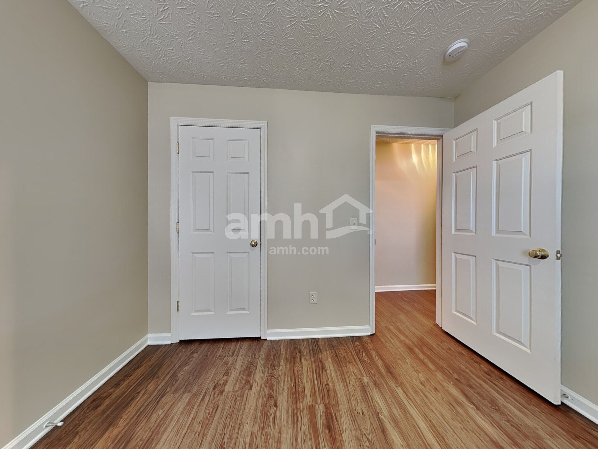 Building Photo - 691 Maxwell Ct
