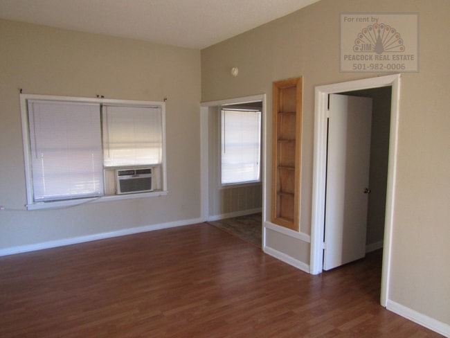 Building Photo - 205 Jones St