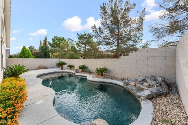 Building Photo - 912 Siena Hills Ln