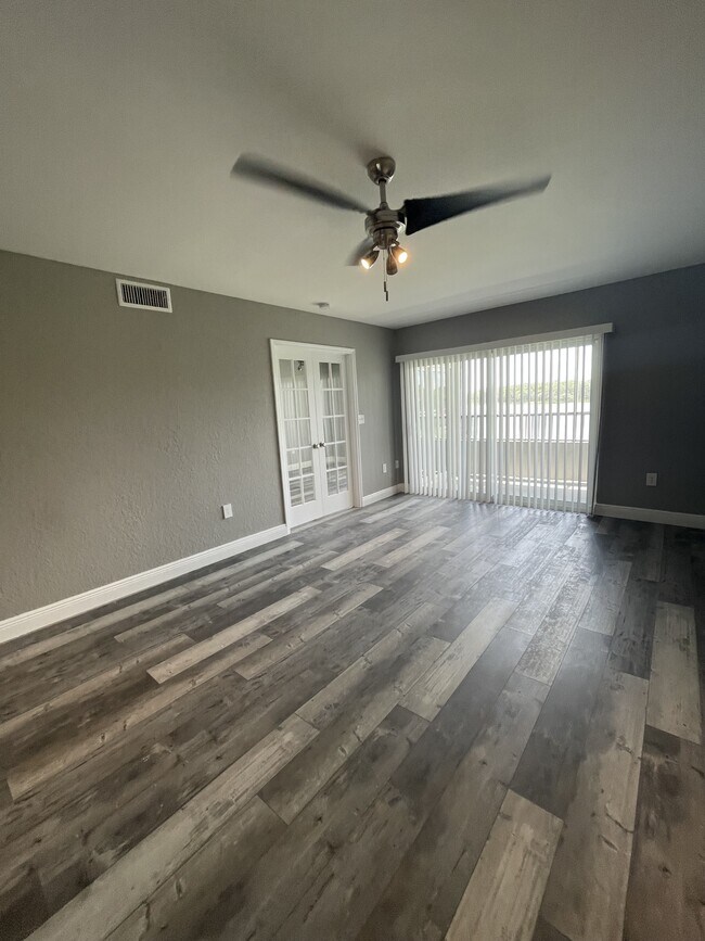 Building Photo - 2803 N Oakland Forest Dr