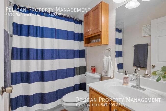 Building Photo - 3539 Nashville Ln