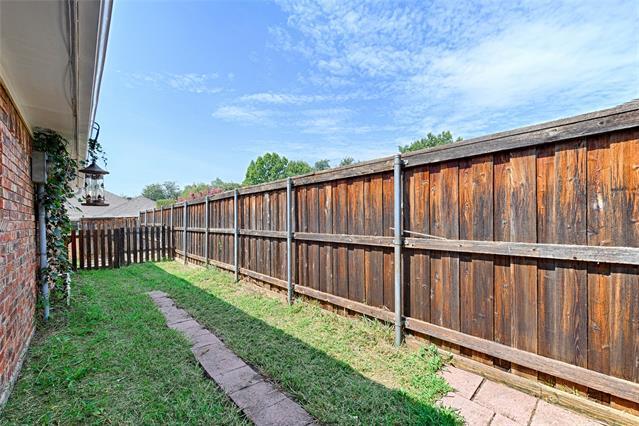 Building Photo - 5021 Andover Dr