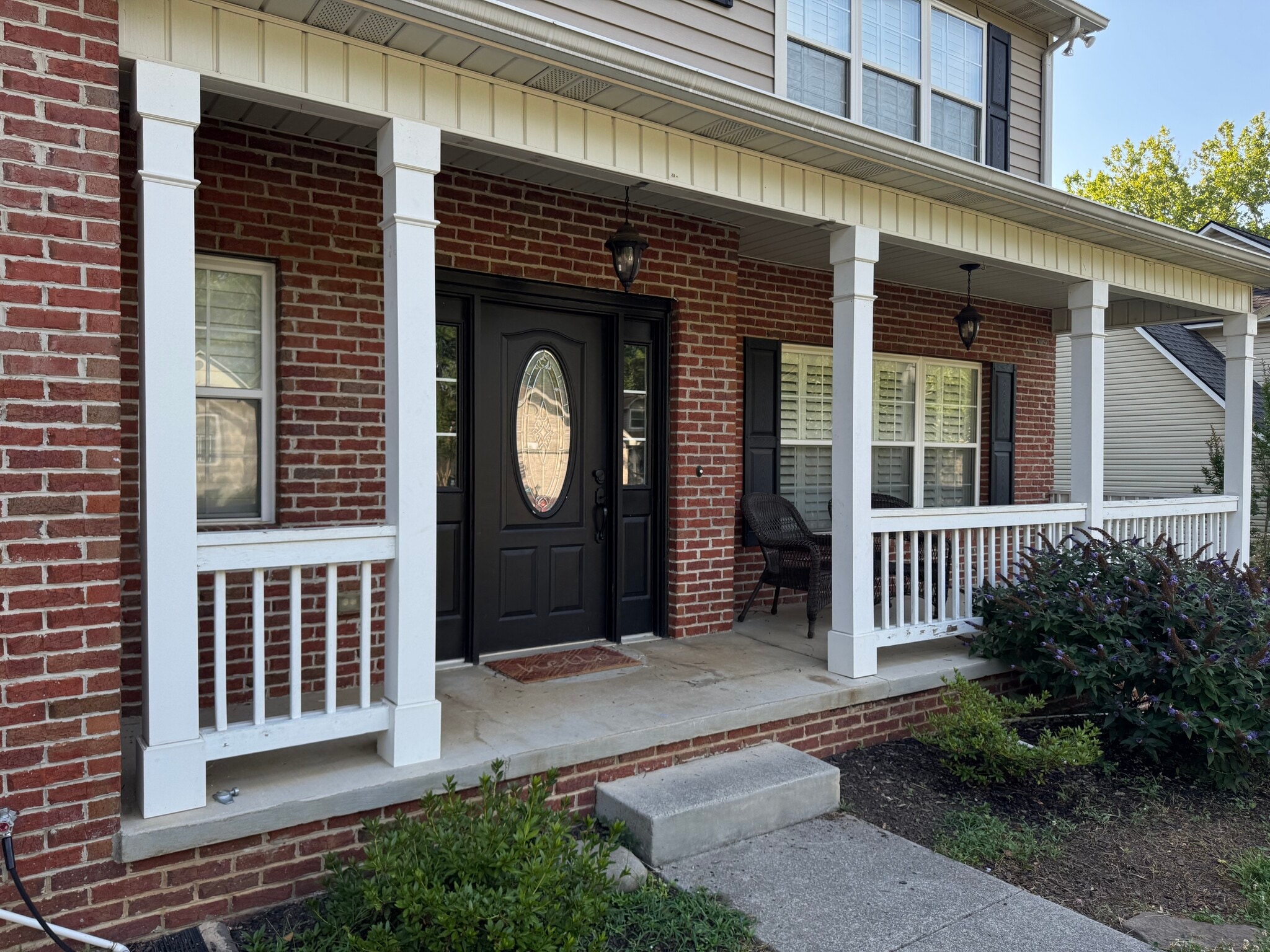 Building Photo - 1852 Pinestraw Ln