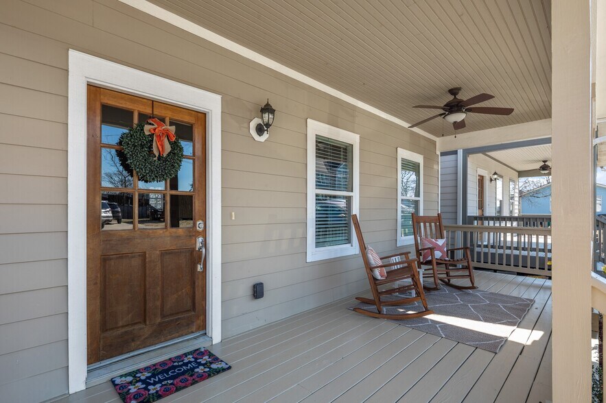 Building Photo - 3206 Anderson Pl