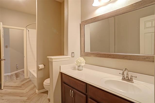 Building Photo - 2804 Cascade Cove Dr