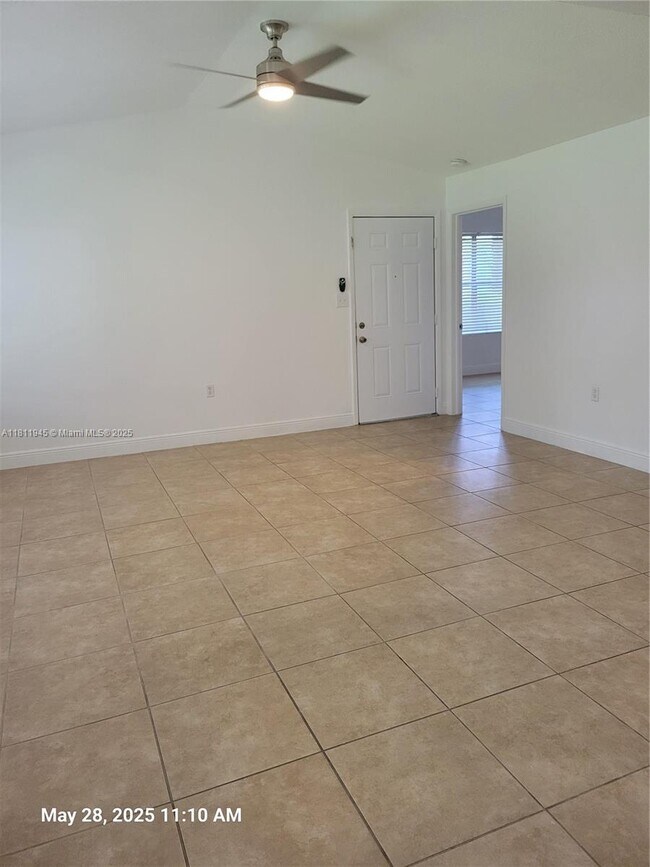 Building Photo - 10500 SW 155th Ct