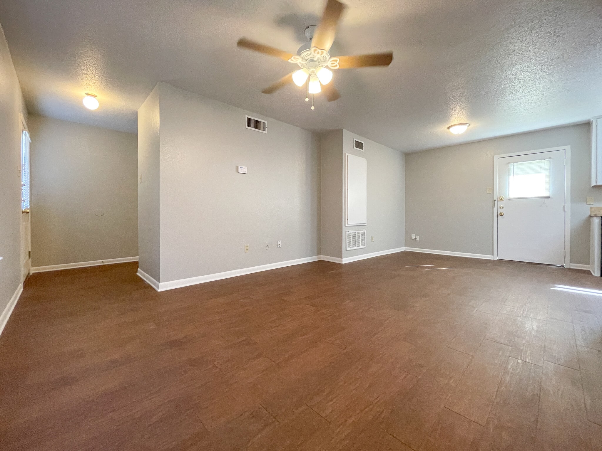 Building Photo - 3122 McFerrin Ave