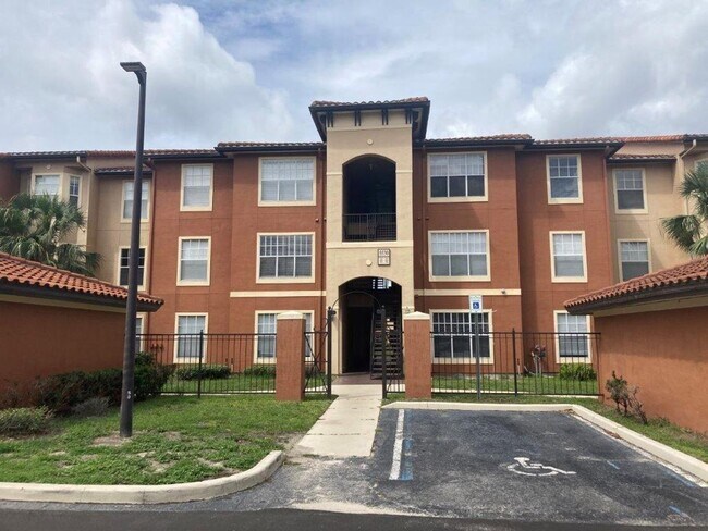 Primary Photo - 2 bd / 1 ba in Palms Club Community