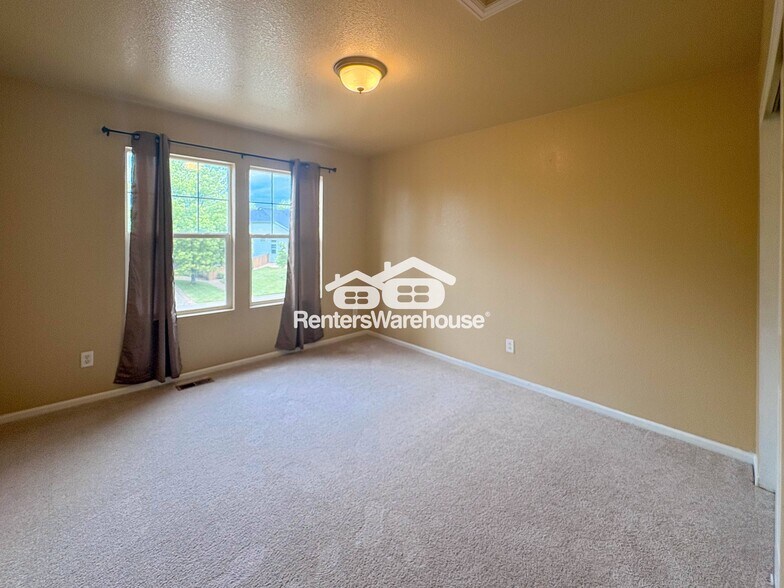 Building Photo - 12674 Jersey Cir E