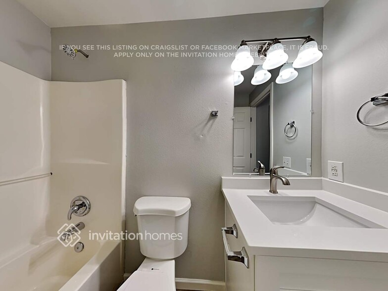 Building Photo - 17010 111th Ave Ct E