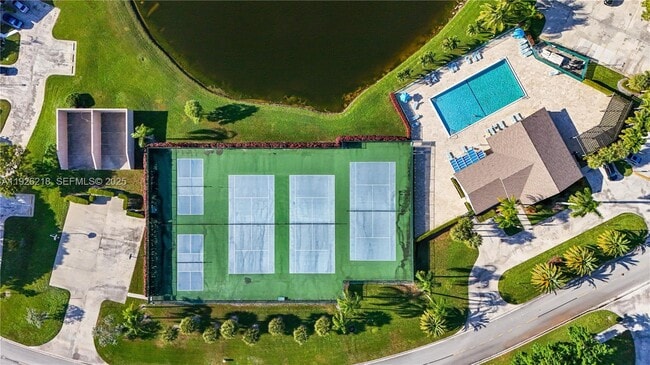 Building Photo - 9568 Boca Gardens Pkwy